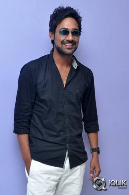 Nuvvala-Nenila-Movie-Show-Press-Meet